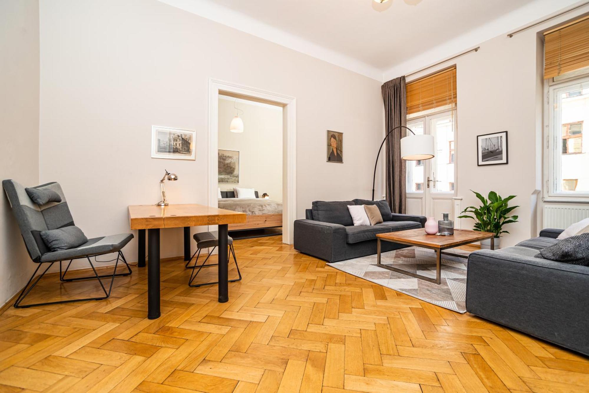 Large And Modern Apartment In The Heart Of Prague Exterior photo