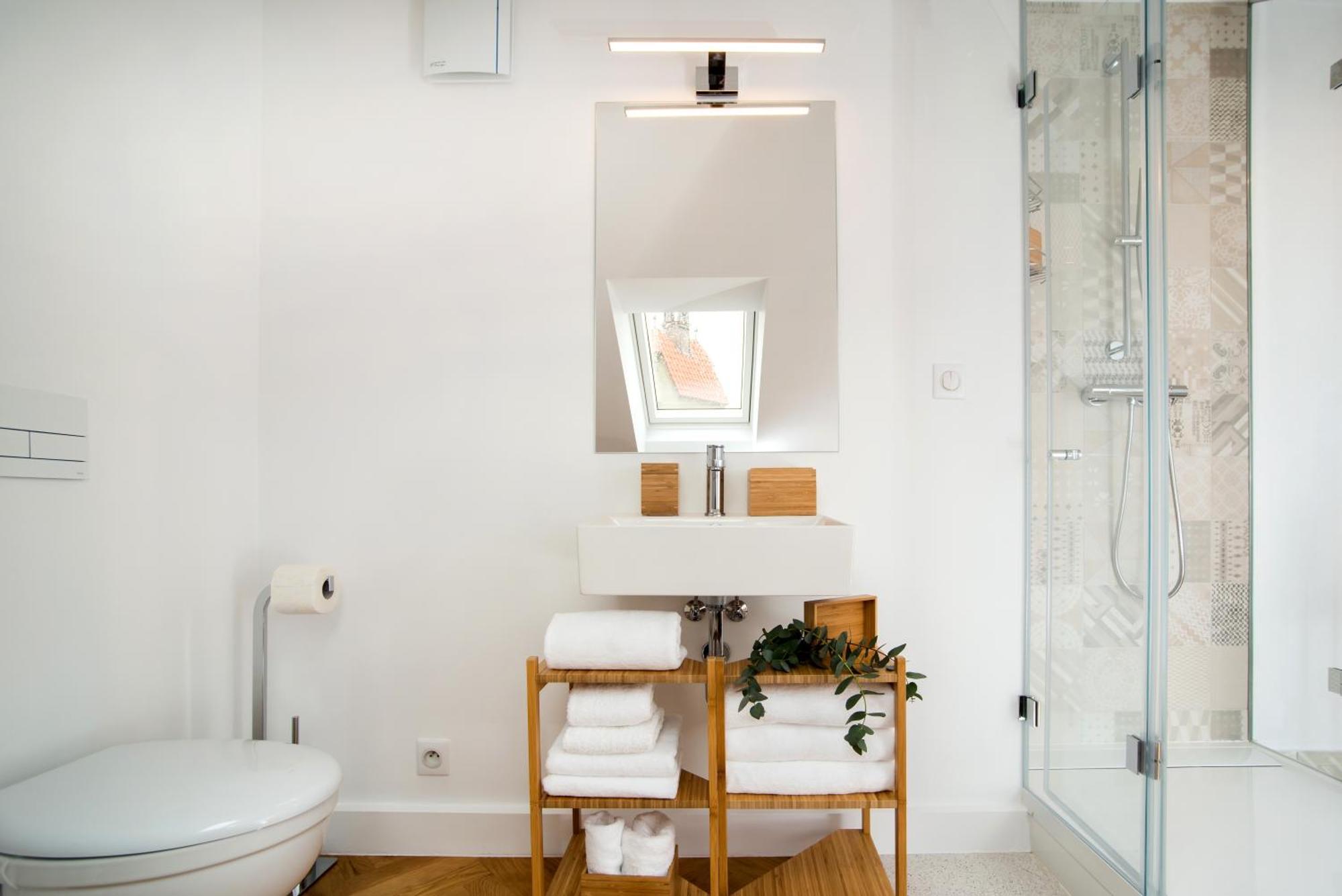 Large And Modern Apartment In The Heart Of Prague Exterior photo