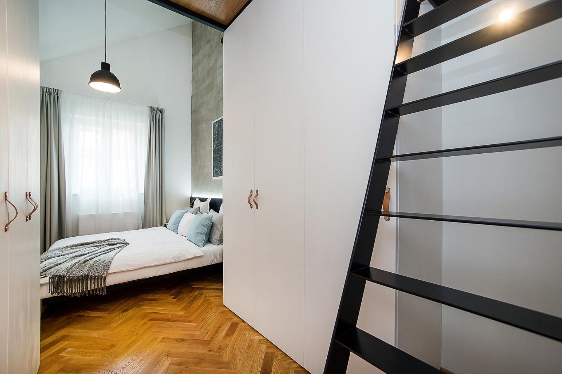 Large And Modern Apartment In The Heart Of Prague Exterior photo