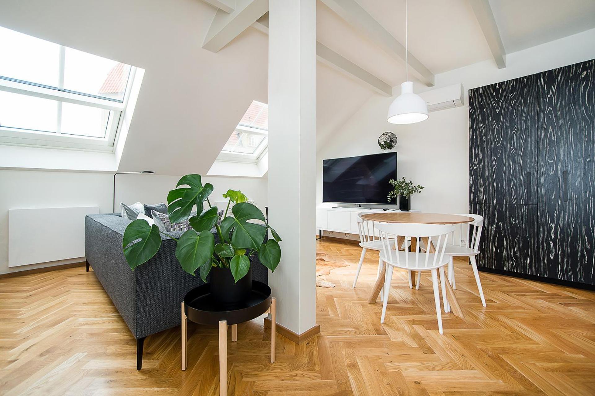 Large And Modern Apartment In The Heart Of Prague Exterior photo